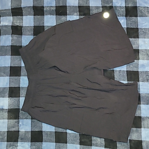 Made in USA. Aerotech Designs.  Cycling padded cargo shorts. Mens size 3XL - Picture 1 of 14